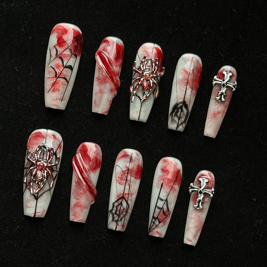 Rote und weiße Ombre-Nägel Halloween Gothic