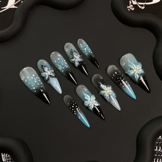 Blaue und schwarze 3D-Orchideen-Stiletto-Ombre-Nägel