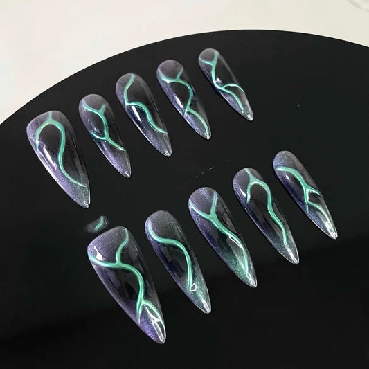 Grüne 3D Swirl Stiletto Ombre Nägel