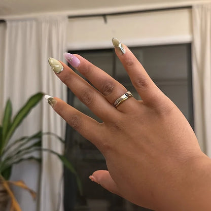 CUSTOM NAILS