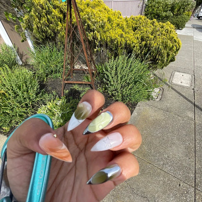 CUSTOM NAILS