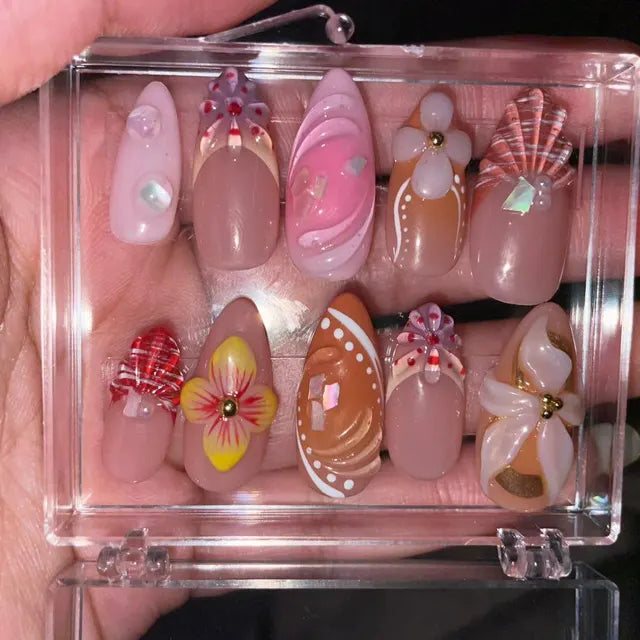 CUSTOM NAILS